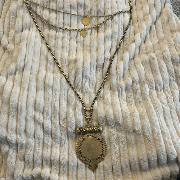 Elegant Dylan Lex GILDED LOLA Necklace - Picture 5 of 10